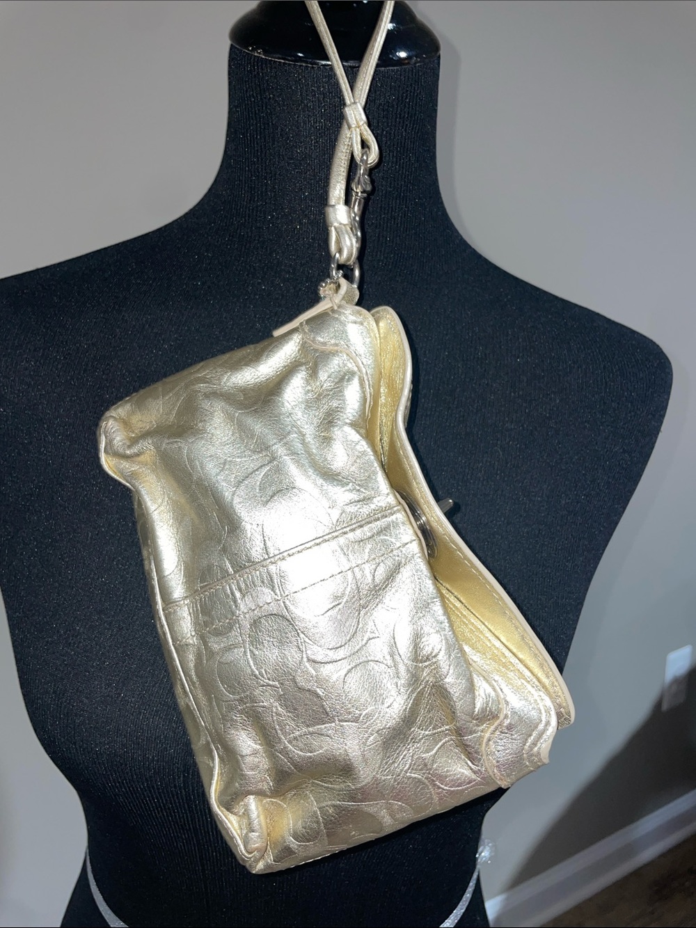 Coach Metallic Gold Signature Wristlet Clutch - Picture 2 of 5